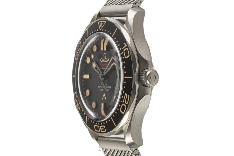 Omega Seamaster titanium automatic men's watch 210.90.42.20.01.001 LP: 10700EUR [2300809]