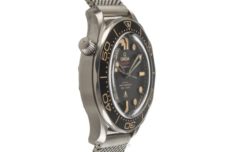 Omega Seamaster titanium automatic men's watch 210.90.42.20.01.001 LP: 10700EUR [2300809]