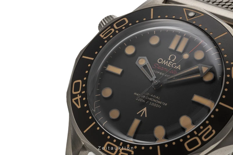 Omega Seamaster titanium automatic men's watch 210.90.42.20.01.001 LP: 10700EUR [2300809]