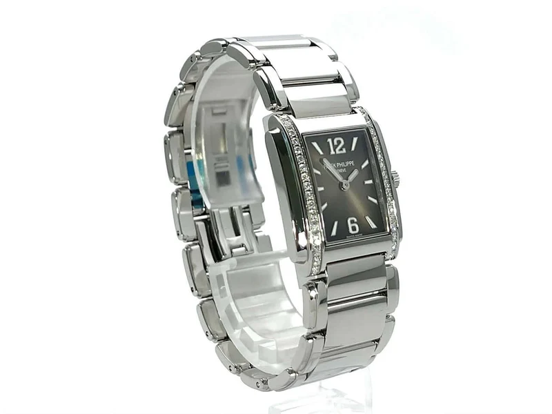 Patek Philippe Twenty-4 Edelstahl Ref. 4910/10A-010