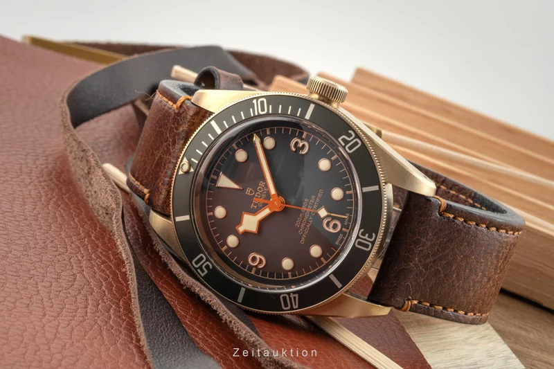 Tudor Black Bay bronze automatic men's watch 79250BA LP: 4310EUR [2302239]