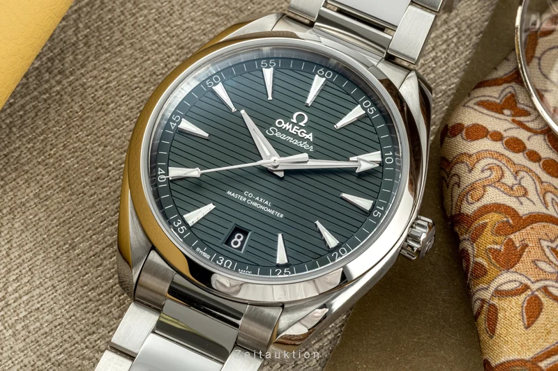Omega Seamaster steel automatic men's watch 220.10.41.21.10.001 LP: 6800EUR [2303408]