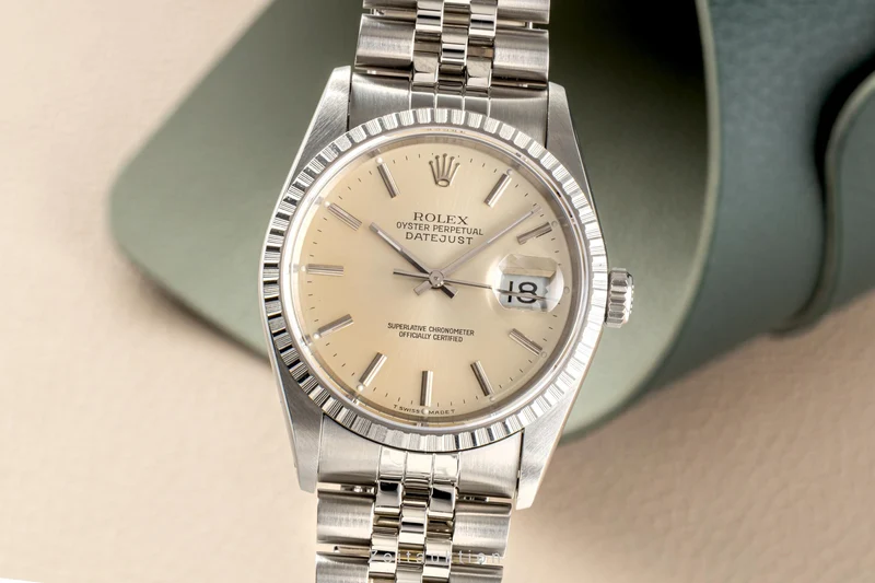 Rolex Datejust steel automatic men's watch 16220 LP: 8750EUR [2300150]