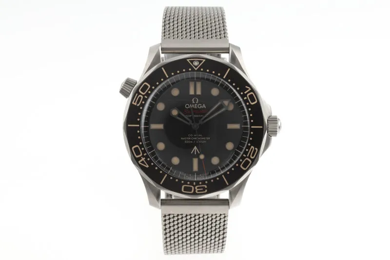 Omega Seamaster titanium automatic men's watch 210.90.42.20.01.001 LP: 10700EUR [2300518]