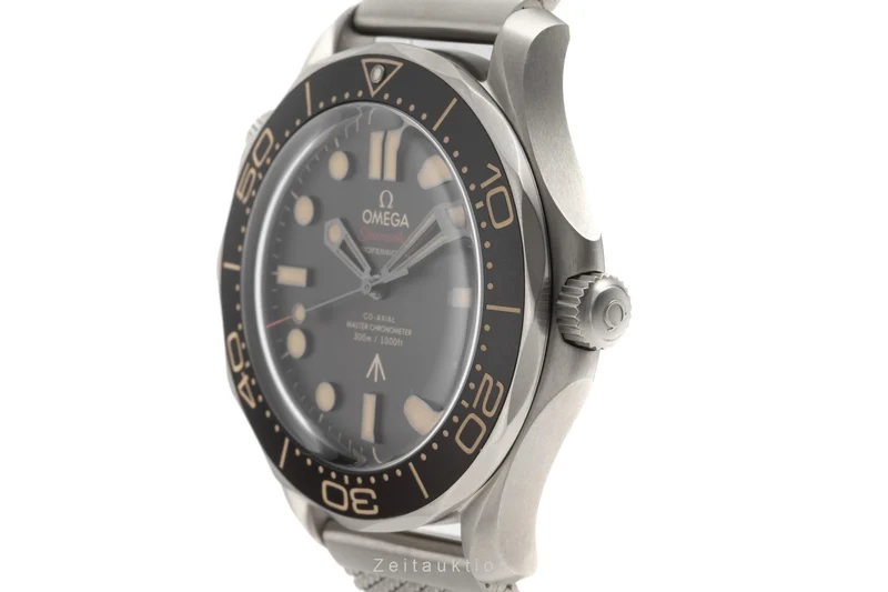 Omega Seamaster titanium automatic men's watch 210.90.42.20.01.001 LP: 10700EUR [2300518]
