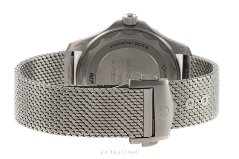 Omega Seamaster titanium automatic men's watch 210.90.42.20.01.001 LP: 10700EUR [2300518]