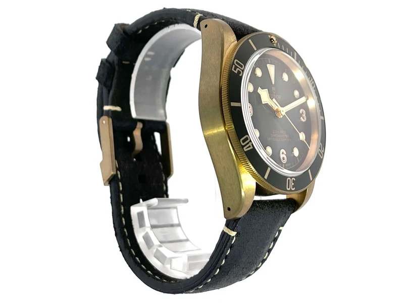 Tudor Heritage Black Bay Bronze Nubuk 79250BA-0001