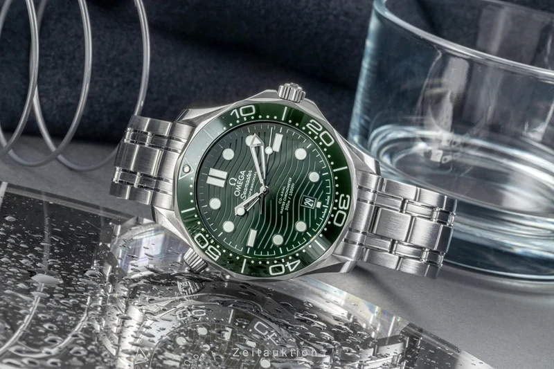 Omega Seamaster ceramic / steel automatic men's watch 210.30.42.20.10.001 LP: 6300EUR [2301900]