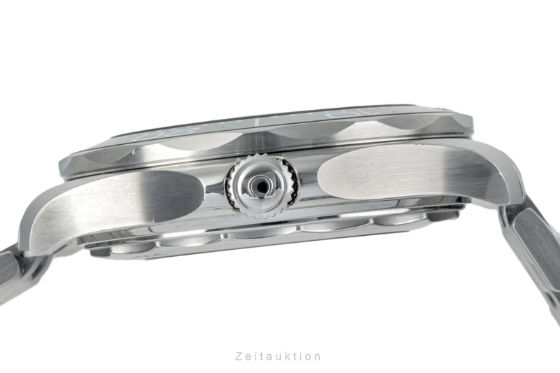 Omega Seamaster ceramic / steel automatic men's watch 210.30.42.20.10.001 LP: 6300EUR [2301900]