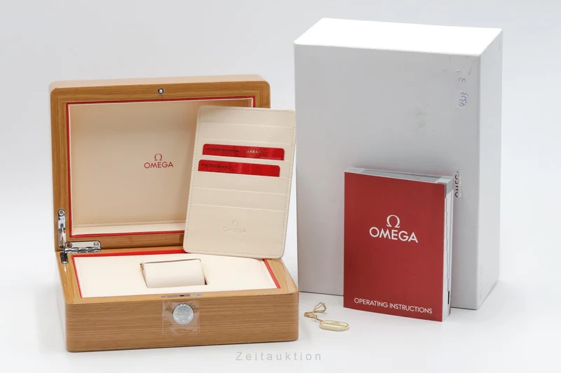Omega Speedmaster chronograph titanium automatic men's watch 311.90.44.51.03.001 [2302944]
