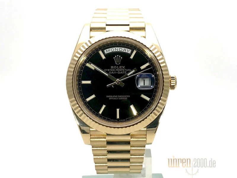 Rolex Day-Date 40 Gelbgold 228238 Schwarz aus 2017 LC100