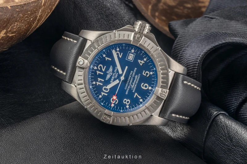 Breitling Avenger Seawolf titanium automatic men's watch E17370 LP: 4950EUR [2302792]