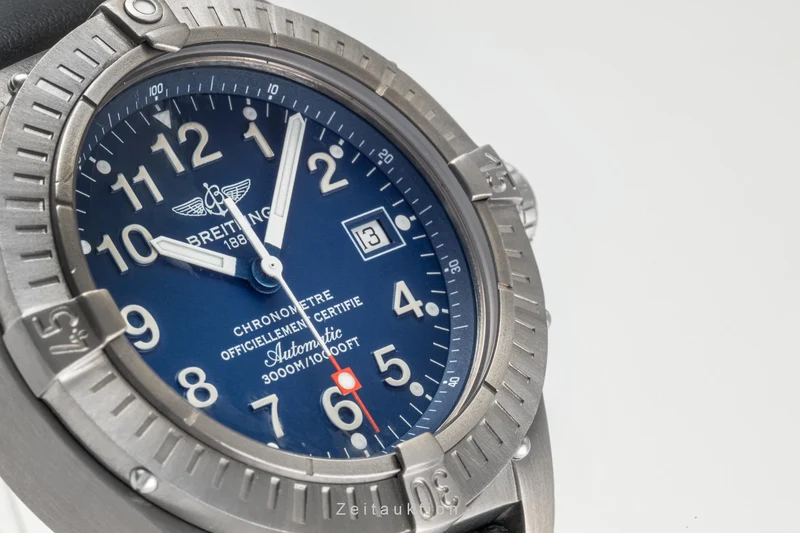 Breitling Avenger Seawolf titanium automatic men's watch E17370 LP: 4950EUR [2302792]