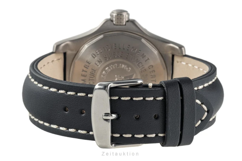 Breitling Avenger Seawolf titanium automatic men's watch E17370 LP: 4950EUR [2302792]