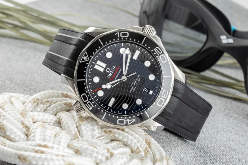 Omega Seamaster steel automatic men's watch 210.32.42.20.01.001 LP: 5900EUR [2302779]