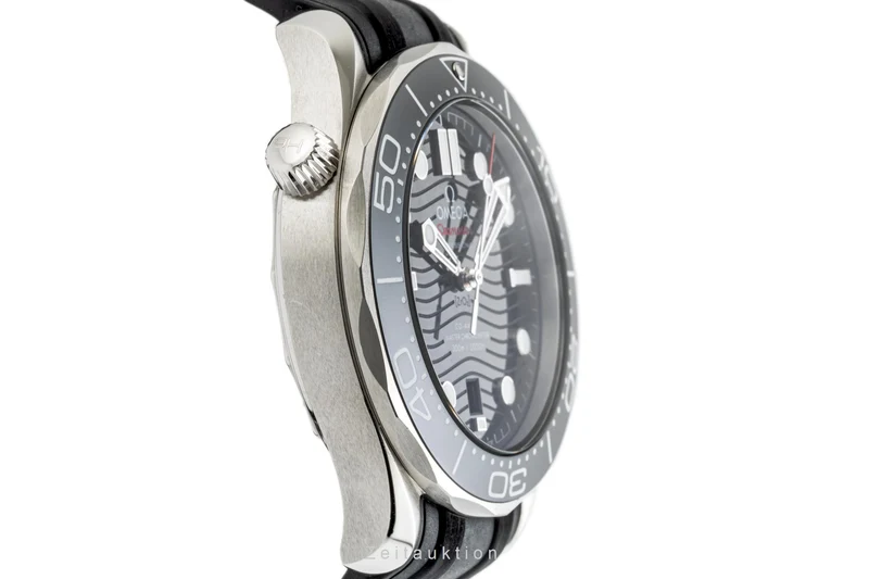 Omega Seamaster steel automatic men's watch 210.32.42.20.01.001 LP: 5900EUR [2302779]