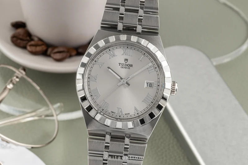 Tudor Royal steel automatic men's watch 28500 LP: 2360EUR [2207383]