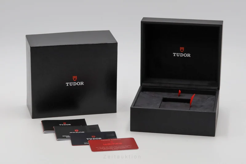 Tudor Royal steel automatic men's watch 28500 LP: 2360EUR [2207383]