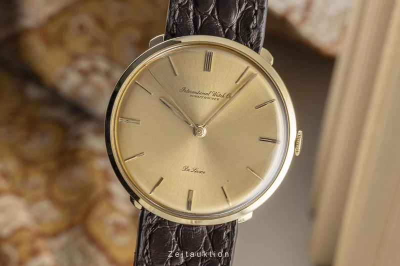 IWC De Luxe 18 ct gold manual winding men's watch [2207306]