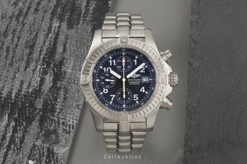 Breitling Avenger chronograph titanium automatic men's watch E13360 [2207275]