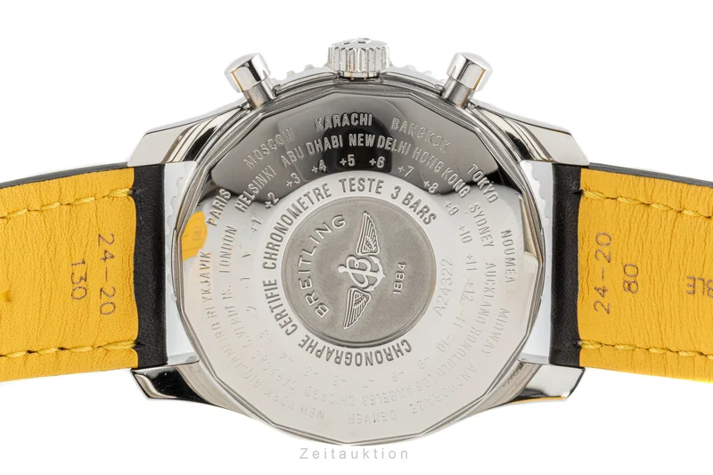 Breitling Navitimer World chronograph steel automatic men's watch A24322 LP: 8900EUR [2207271]