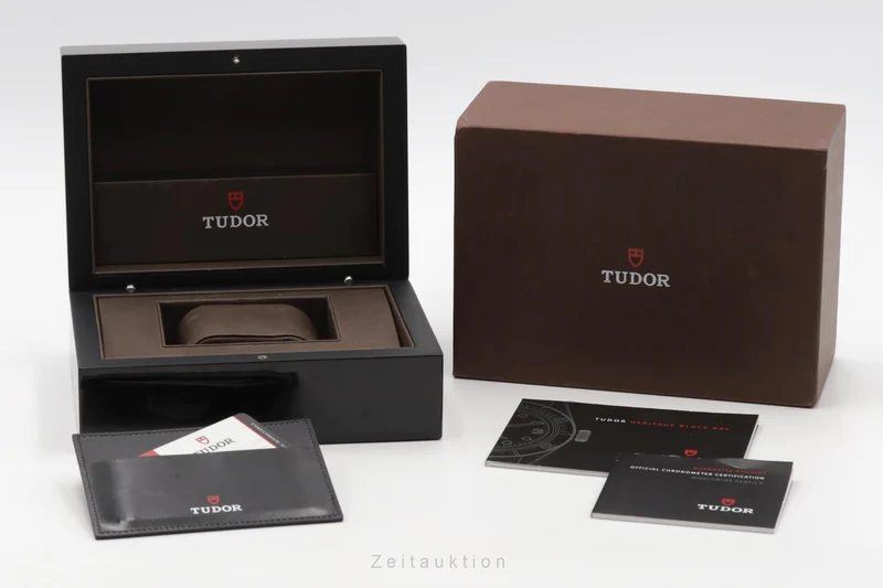 Tudor Black Bay steel automatic men's watch 79230N LP: 3620EUR [2207169]