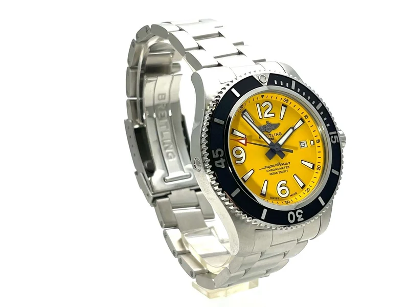 Breitling Superocean Automatic 44 Gelb A17367021I1A1