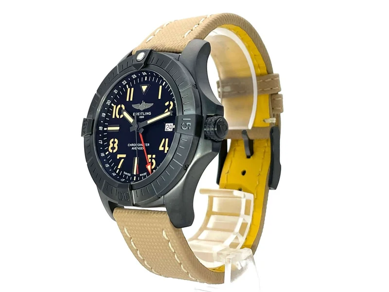 Breitling Avenger Automatic GMT 45 Night Mission V32395101B1X1