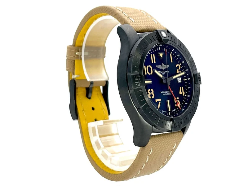 Breitling Avenger Automatic GMT 45 Night Mission V32395101B1X1