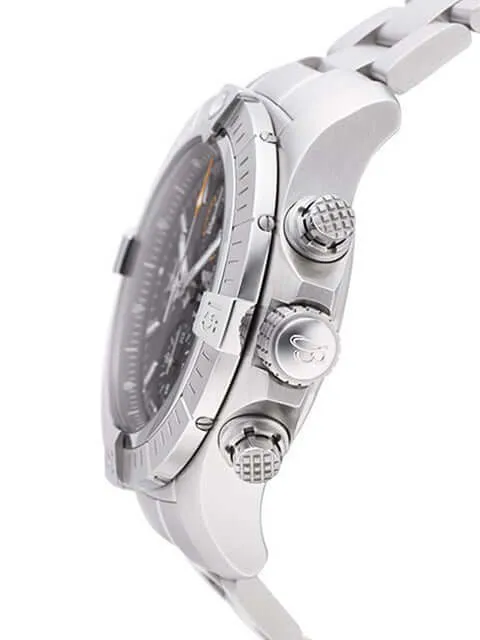 Breitling Avenger Chronograph 45 A13317101B1A1